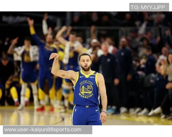 库里三分球表现超群生涯250场6记三分遥遥领先哈登成就倍增